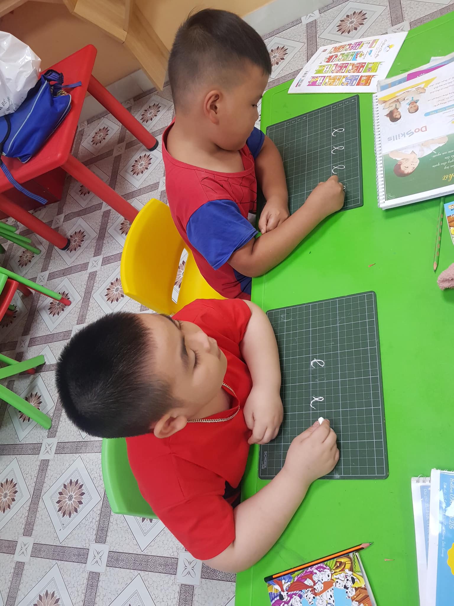 HỆ THỐNG GIÁO DỤC TRÍ TUỆ VIỆT TUYỂN SINH LỚP HÀNH TRANG CHO BÉ VÀO LỚP 1!